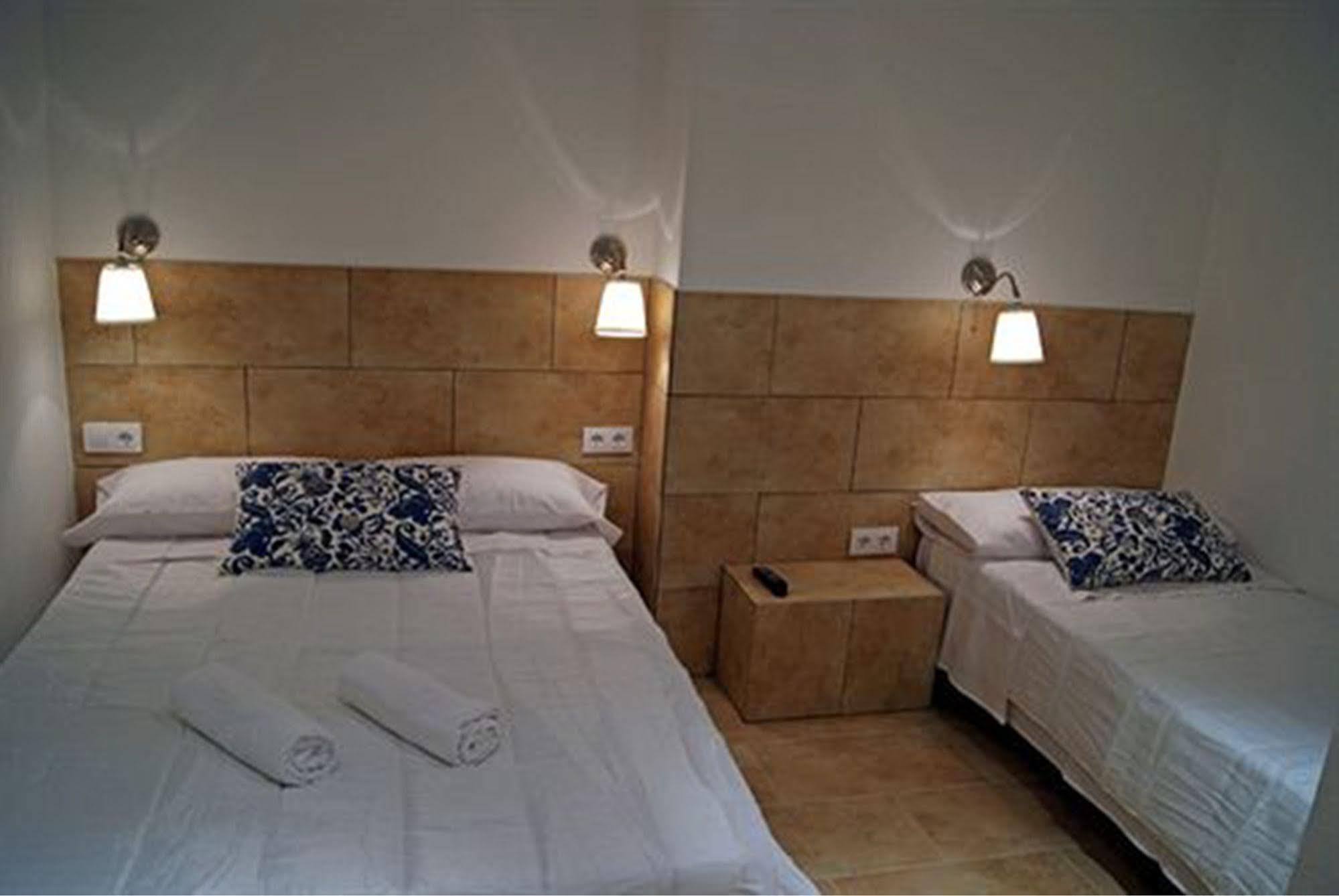 Hostal Martinval Barcelona Eksteriør bilde
